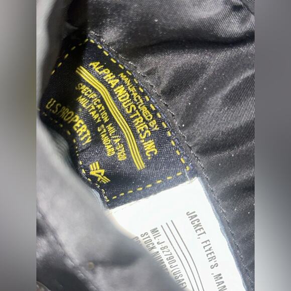 MA1 Bomber Jacket Alpha Industries Black Slim Fit Men’s Bomber Jacket XS - Picture 5 of 7